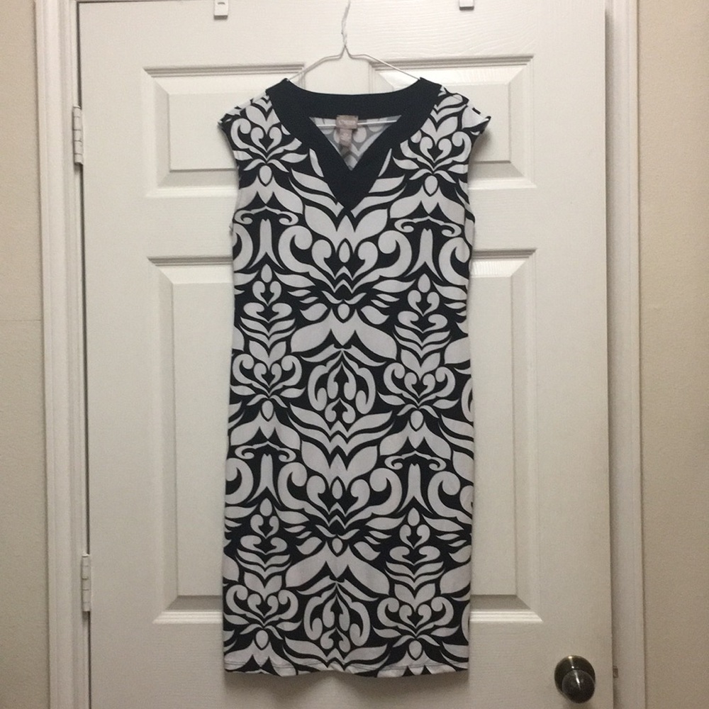 Black and white cap sleeved dress